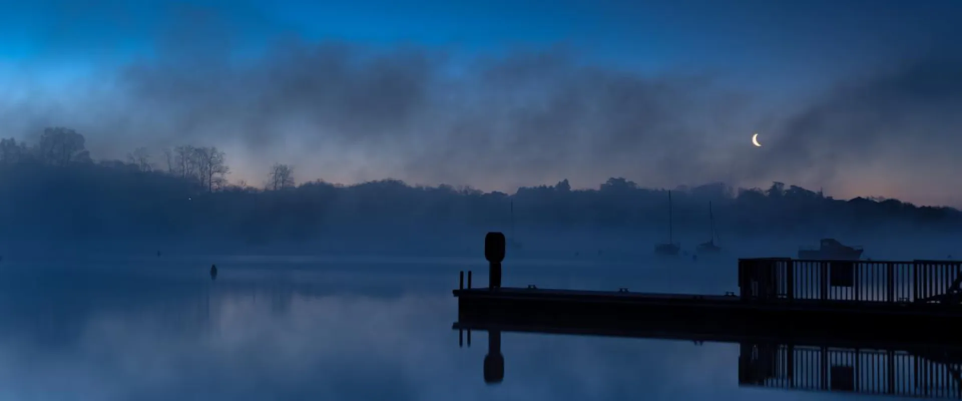 Heure bleue sur le petit port de la Chapelle-sur-Erdre